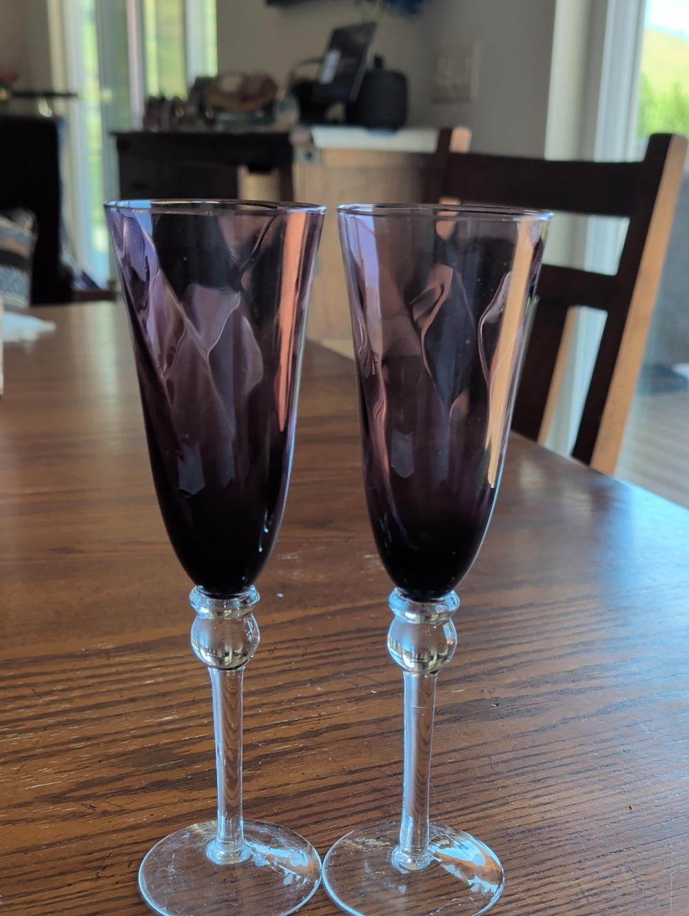 Elegant Purple Crystal Stemmed Champagne Flutes - Set of 2